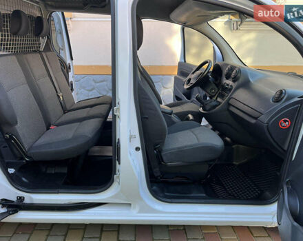 Белый Мерседес Ситан, объемом двигателя 1.5 л и пробегом 187 тыс. км за 11500 $, фото 16 на Automoto.ua