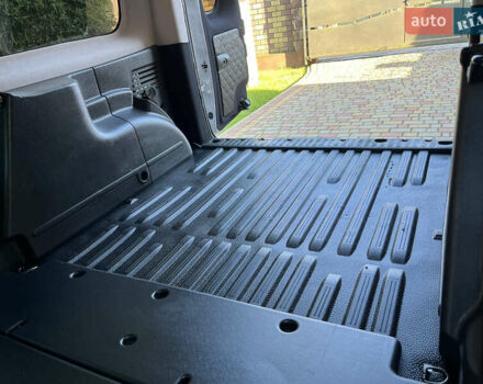 Белый Мерседес Ситан, объемом двигателя 1.5 л и пробегом 187 тыс. км за 11500 $, фото 13 на Automoto.ua