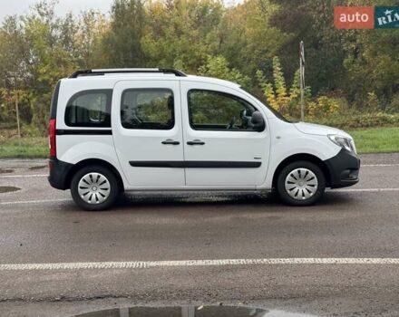 Білий Мерседес Сітан, об'ємом двигуна 1.46 л та пробігом 271 тис. км за 11000 $, фото 11 на Automoto.ua