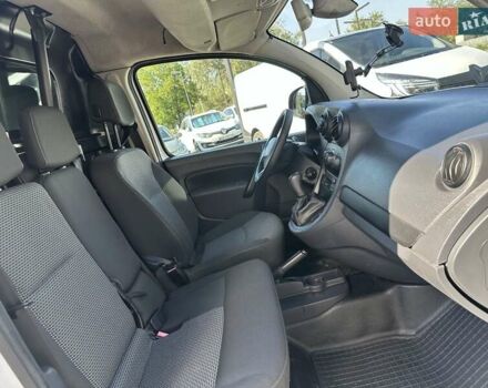 Білий Мерседес Сітан, об'ємом двигуна 1.46 л та пробігом 200 тис. км за 9300 $, фото 28 на Automoto.ua