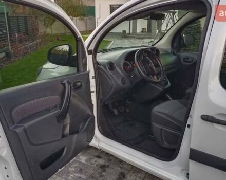 Білий Мерседес Сітан, об'ємом двигуна 1.5 л та пробігом 240 тис. км за 11100 $, фото 31 на Automoto.ua