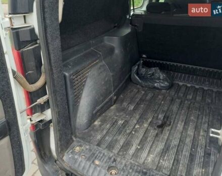 Белый Мерседес Ситан, объемом двигателя 1.46 л и пробегом 165 тыс. км за 10500 $, фото 15 на Automoto.ua