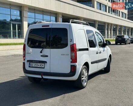 Білий Мерседес Сітан, об'ємом двигуна 1.46 л та пробігом 200 тис. км за 9300 $, фото 4 на Automoto.ua