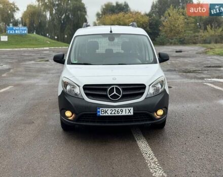 Білий Мерседес Сітан, об'ємом двигуна 1.46 л та пробігом 271 тис. км за 11000 $, фото 2 на Automoto.ua