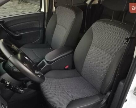 Білий Мерседес Сітан, об'ємом двигуна 1.5 л та пробігом 240 тис. км за 11100 $, фото 33 на Automoto.ua