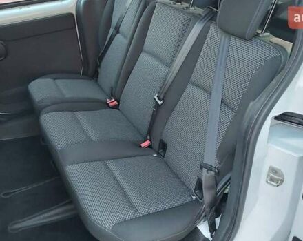 Мерседес Ситан 2017 в Луцке на Automoto.ua Белый Мерседес Ситан, объемом двигателя 1.5 л и пробегом 231 тыс. км за 11300 $, фото 22 на Automoto.ua