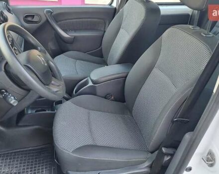 Мерседес Ситан 2017 в Луцке на Automoto.ua Белый Мерседес Ситан, объемом двигателя 1.5 л и пробегом 231 тыс. км за 11300 $, фото 6 на Automoto.ua