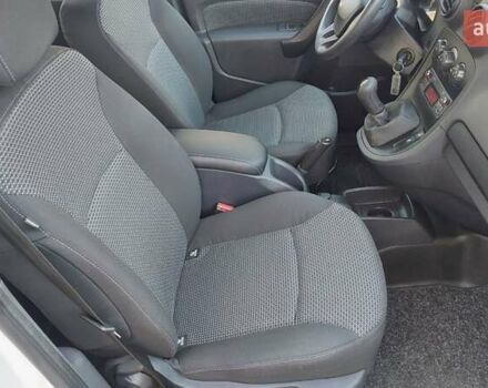 Мерседес Ситан 2017 в Луцке на Automoto.ua Белый Мерседес Ситан, объемом двигателя 1.5 л и пробегом 231 тыс. км за 11300 $, фото 18 на Automoto.ua