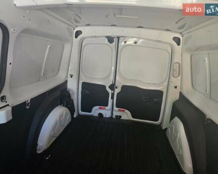 Белый Мерседес Ситан, объемом двигателя 1.46 л и пробегом 144 тыс. км за 14700 $, фото 17 на Automoto.ua