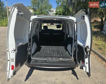 Белый Мерседес Ситан, объемом двигателя 1.46 л и пробегом 144 тыс. км за 14700 $, фото 11 на Automoto.ua