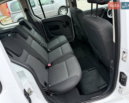 Белый Мерседес Ситан, объемом двигателя 1.5 л и пробегом 127 тыс. км за 13999 $, фото 50 на Automoto.ua