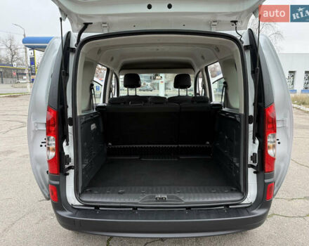 Белый Мерседес Ситан, объемом двигателя 1.5 л и пробегом 127 тыс. км за 13999 $, фото 100 на Automoto.ua