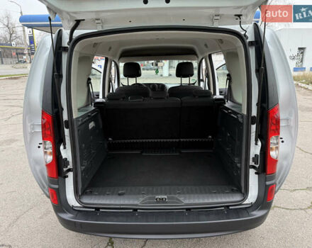 Белый Мерседес Ситан, объемом двигателя 1.5 л и пробегом 127 тыс. км за 13999 $, фото 84 на Automoto.ua