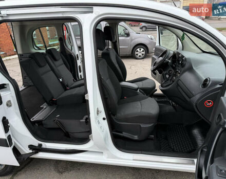 Белый Мерседес Ситан, объемом двигателя 1.5 л и пробегом 127 тыс. км за 13999 $, фото 88 на Automoto.ua