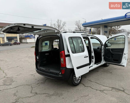 Белый Мерседес Ситан, объемом двигателя 1.5 л и пробегом 127 тыс. км за 13999 $, фото 117 на Automoto.ua