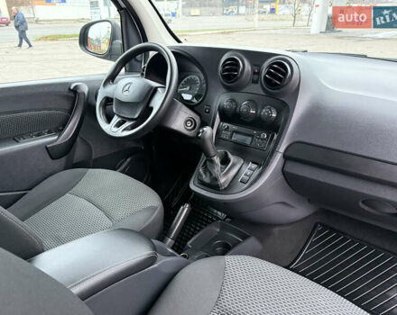 Белый Мерседес Ситан, объемом двигателя 1.5 л и пробегом 127 тыс. км за 13999 $, фото 55 на Automoto.ua