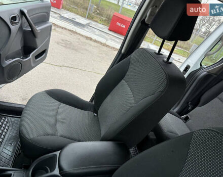 Белый Мерседес Ситан, объемом двигателя 1.5 л и пробегом 127 тыс. км за 13999 $, фото 103 на Automoto.ua