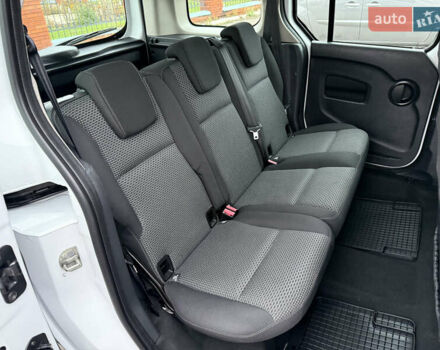 Белый Мерседес Ситан, объемом двигателя 1.5 л и пробегом 127 тыс. км за 13999 $, фото 6 на Automoto.ua