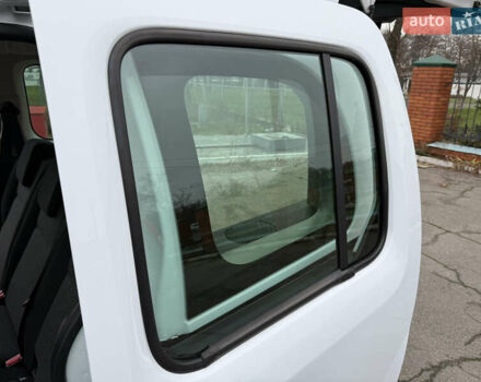 Белый Мерседес Ситан, объемом двигателя 1.5 л и пробегом 127 тыс. км за 13999 $, фото 71 на Automoto.ua