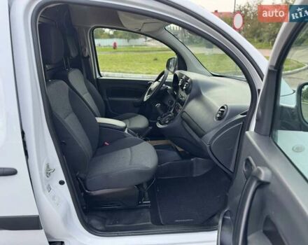 Белый Мерседес Ситан, объемом двигателя 1.5 л и пробегом 157 тыс. км за 11700 $, фото 29 на Automoto.ua