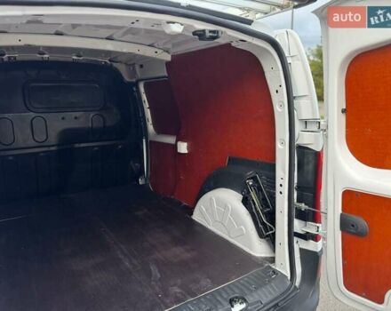 Белый Мерседес Ситан, объемом двигателя 1.5 л и пробегом 157 тыс. км за 11700 $, фото 33 на Automoto.ua