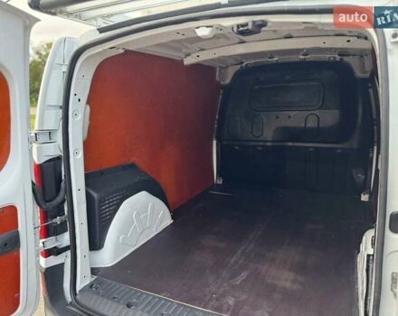 Белый Мерседес Ситан, объемом двигателя 1.5 л и пробегом 157 тыс. км за 11700 $, фото 31 на Automoto.ua