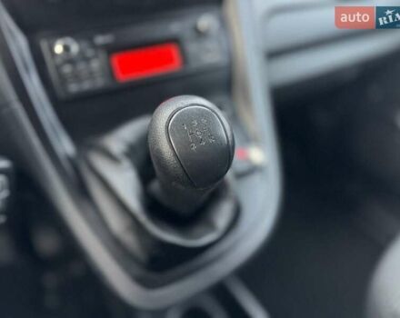 Белый Мерседес Ситан, объемом двигателя 1.5 л и пробегом 157 тыс. км за 11700 $, фото 43 на Automoto.ua