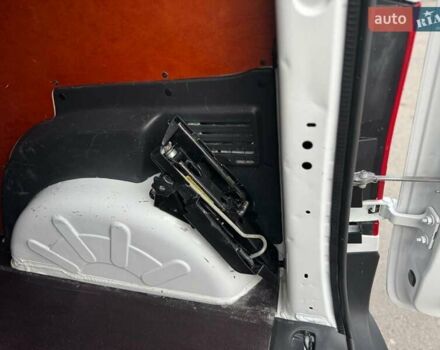 Белый Мерседес Ситан, объемом двигателя 1.5 л и пробегом 157 тыс. км за 11700 $, фото 22 на Automoto.ua