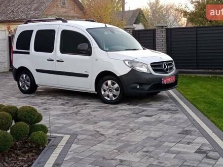 Білий Мерседес Сітан, об'ємом двигуна 1.5 л та пробігом 240 тис. км за 11100 $, фото 1 на Automoto.ua
