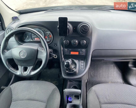 Чорний Мерседес Сітан, об'ємом двигуна 1.46 л та пробігом 200 тис. км за 8300 $, фото 6 на Automoto.ua