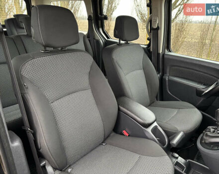 Чорний Мерседес Сітан, об'ємом двигуна 1.46 л та пробігом 135 тис. км за 12900 $, фото 27 на Automoto.ua