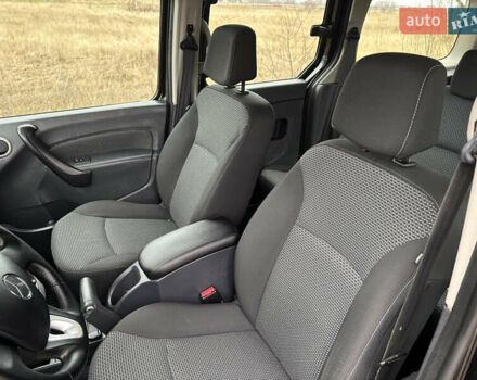 Чорний Мерседес Сітан, об'ємом двигуна 1.46 л та пробігом 135 тис. км за 12900 $, фото 19 на Automoto.ua