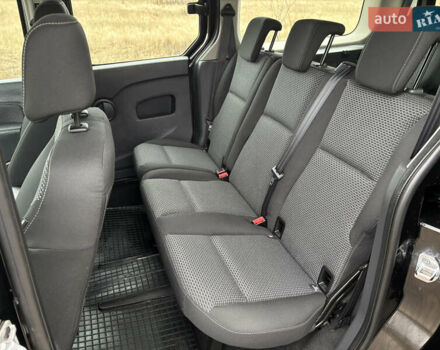 Чорний Мерседес Сітан, об'ємом двигуна 1.46 л та пробігом 135 тис. км за 12900 $, фото 22 на Automoto.ua