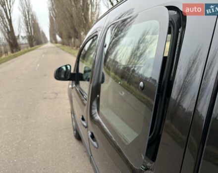 Чорний Мерседес Сітан, об'ємом двигуна 1.46 л та пробігом 135 тис. км за 12900 $, фото 45 на Automoto.ua