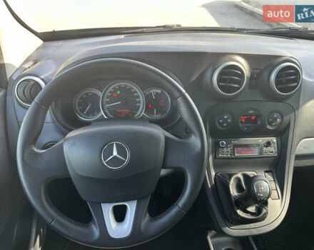 Чорний Мерседес Сітан, об'ємом двигуна 1.46 л та пробігом 238 тис. км за 11500 $, фото 6 на Automoto.ua