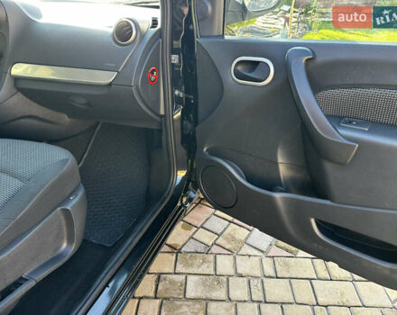 Чорний Мерседес Сітан, об'ємом двигуна 1.46 л та пробігом 238 тис. км за 11500 $, фото 30 на Automoto.ua