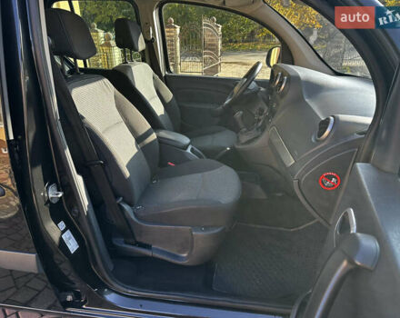 Чорний Мерседес Сітан, об'ємом двигуна 1.46 л та пробігом 238 тис. км за 11500 $, фото 29 на Automoto.ua