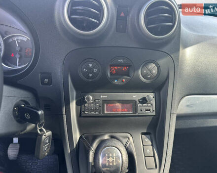 Чорний Мерседес Сітан, об'ємом двигуна 1.46 л та пробігом 238 тис. км за 11500 $, фото 27 на Automoto.ua