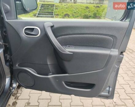 Черный Мерседес Ситан, объемом двигателя 1.5 л и пробегом 153 тыс. км за 13700 $, фото 30 на Automoto.ua