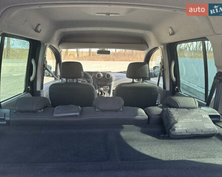 Чорний Мерседес Сітан, об'ємом двигуна 1.46 л та пробігом 238 тис. км за 11500 $, фото 38 на Automoto.ua