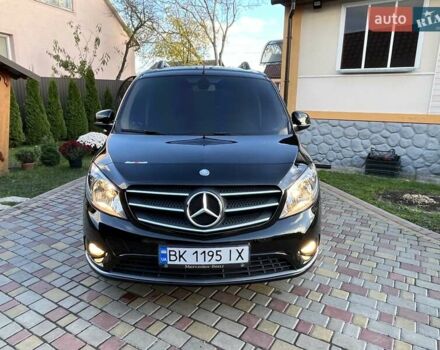 Черный Мерседес Ситан, объемом двигателя 1.46 л и пробегом 118 тыс. км за 13700 $, фото 6 на Automoto.ua