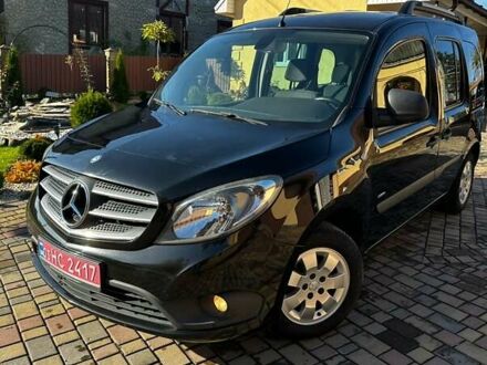 Черный Мерседес Ситан, объемом двигателя 1.46 л и пробегом 238 тыс. км за 11500 $, фото 1 на Automoto.ua