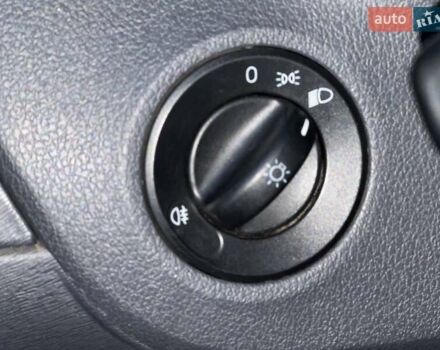 Червоний Мерседес Сітан, об'ємом двигуна 1.46 л та пробігом 234 тис. км за 8490 $, фото 35 на Automoto.ua