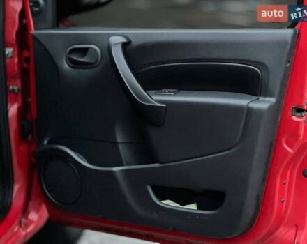 Червоний Мерседес Сітан, об'ємом двигуна 1.46 л та пробігом 234 тис. км за 8490 $, фото 58 на Automoto.ua