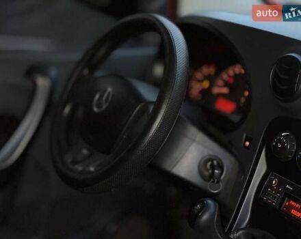 Червоний Мерседес Сітан, об'ємом двигуна 1.46 л та пробігом 234 тис. км за 8490 $, фото 67 на Automoto.ua