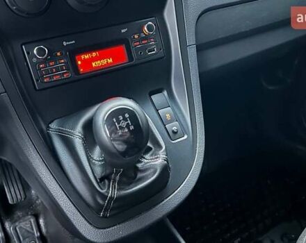 Червоний Мерседес Сітан, об'ємом двигуна 1.46 л та пробігом 234 тис. км за 8490 $, фото 40 на Automoto.ua