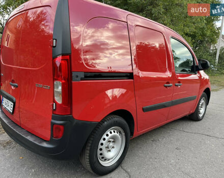 Червоний Мерседес Сітан, об'ємом двигуна 1.46 л та пробігом 280 тис. км за 7200 $, фото 5 на Automoto.ua