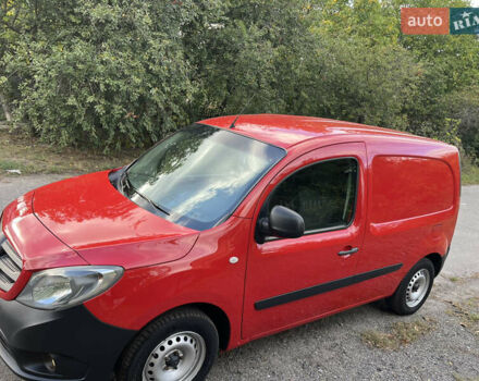 Червоний Мерседес Сітан, об'ємом двигуна 1.46 л та пробігом 280 тис. км за 7200 $, фото 9 на Automoto.ua