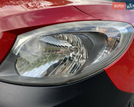 Червоний Мерседес Сітан, об'ємом двигуна 1.46 л та пробігом 280 тис. км за 7200 $, фото 38 на Automoto.ua