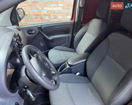 Червоний Мерседес Сітан, об'ємом двигуна 1.46 л та пробігом 280 тис. км за 7200 $, фото 14 на Automoto.ua